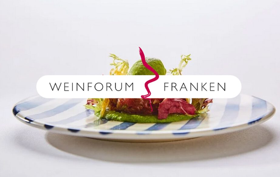 Das Bild zeigt einen Teller mit einer kulinarischen Vorspeiße aus dem edlen Restaurant Weinforum Franken in Eibelstadt.